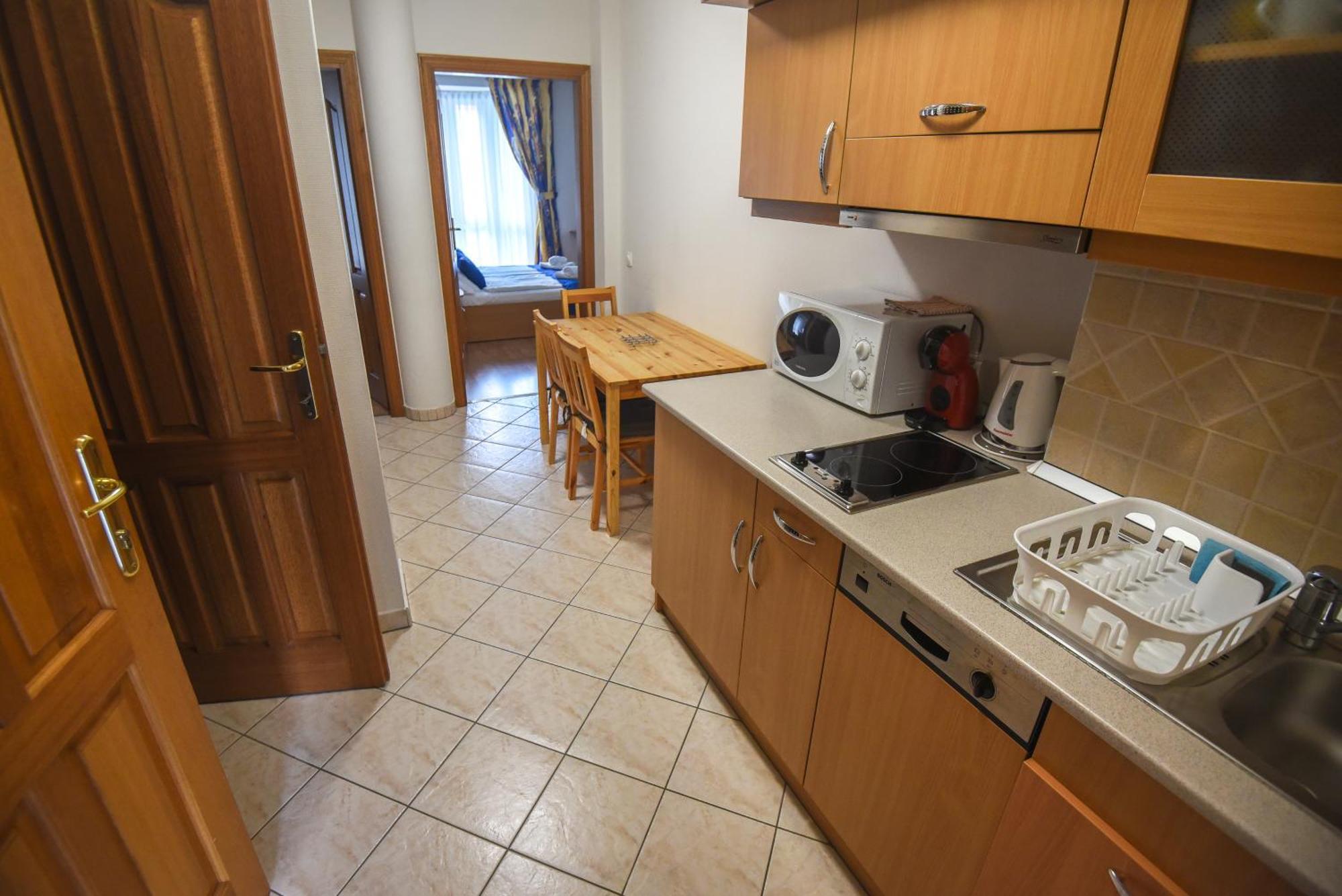 Amore Apartmanhaz Шіофок Екстер'єр фото